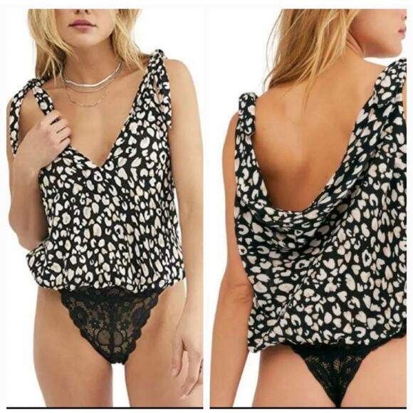 Free People Bare It All Bodysuit Black & White Combo Draped Back V Neck Medium - Picture 1 of 15